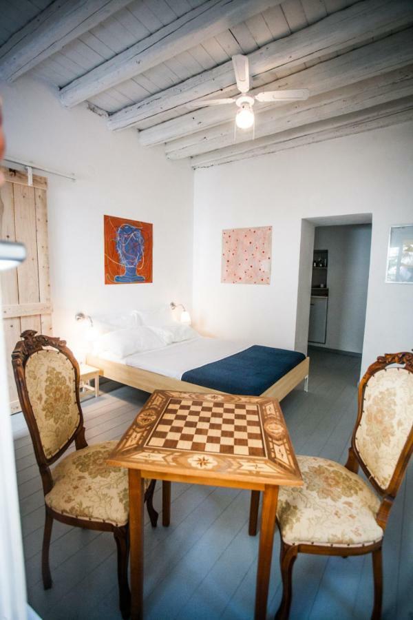 Apartments & Rooms Carera 6 Ровин Екстериор снимка